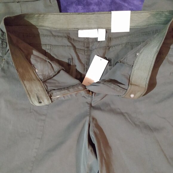 Women's Chico's Slacks - Picture 5 of 7